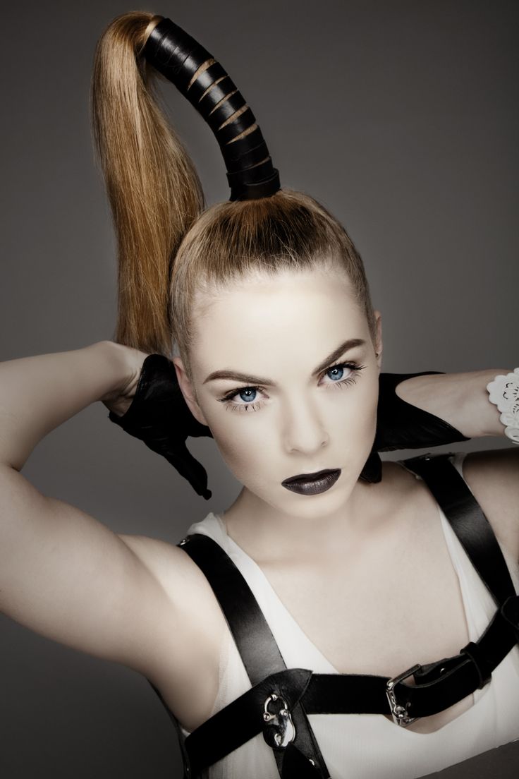 Leyla Lydia Tuğutlu’nun Saç Rengi ve Saç Modelini Öğreniyoruz Leyla Lydia Tuğutlu’nun Saç Rengi ve Saç Modelini Öğreniyoruz