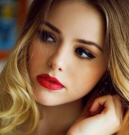 Hızlı ve pratik makyaj nasıl yapılır Hızlı ve pratik makyaj nasıl yapılır