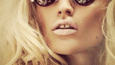 Yuvarlak çerçeveli güneş gözlükleri 2020