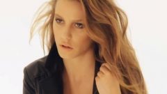 Serenay Sarıkaya Saç Rengi ve Modelleri
