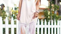 Yazlık Püsküllü Beyaz Elbise Modelleri 2020