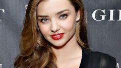 Miranda Kerr saç bakım sırları ortaya!