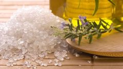 Deniz Tuzu İle Peeling Yapın !