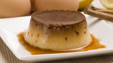 Evde Krem Karamel Yapılışı ve Resimli Tarifi