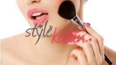 5 Dakikada Yüz makyajı Nasıl Yapılır?