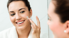 Makyaj Bazı Nedir? Makyaj Bazı Nasıl Seçilir?