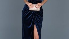 2020 Sezonu Kadife Abiye Modelleri ve Gece Elbisesi