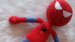 Örümcek Adam Amigurumi Tarifi