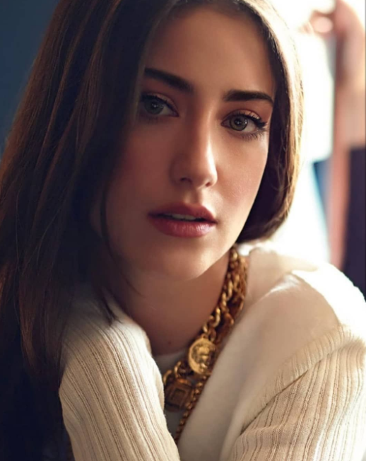 Hazal Kaya Saç Rengi