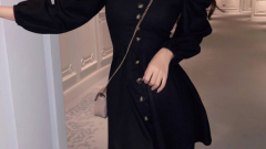 Kadınlar için Siyah Kombin Önerileri