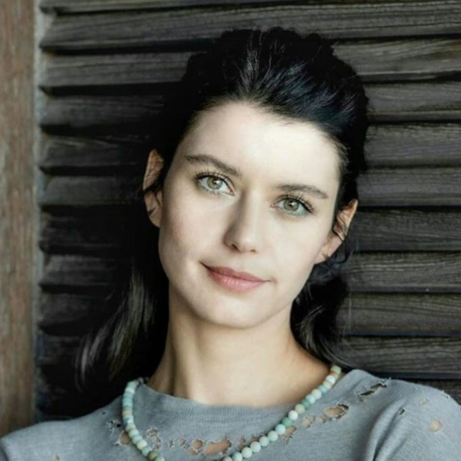 Beren Saat Saç Rengi