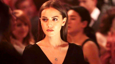 Fahriye Evcen Saç Rengi