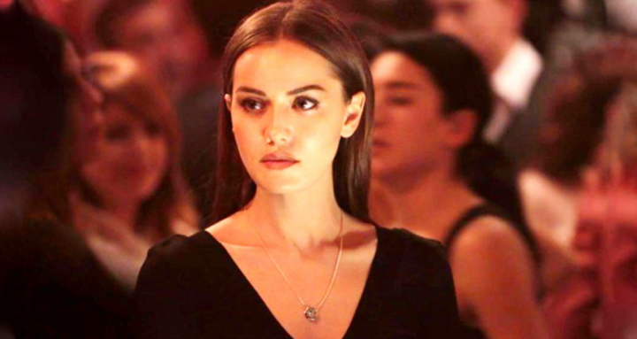 Fahriye Evcen Saç Rengi