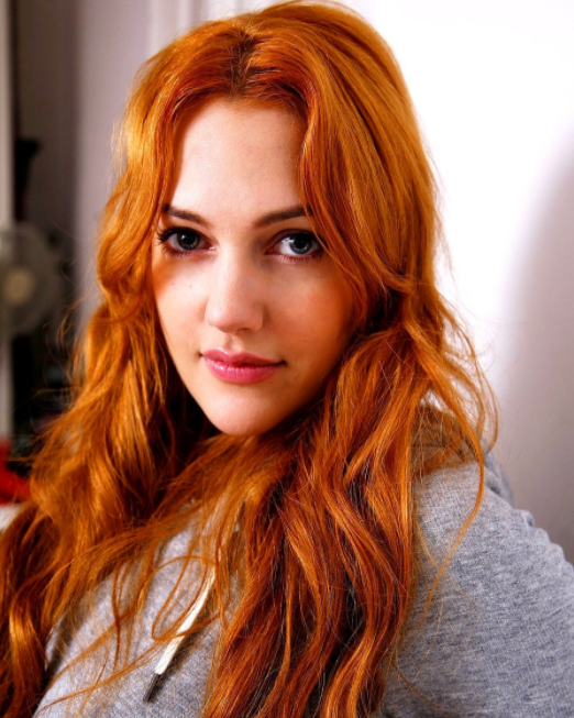 Meryem Üzerli Saç Rengi