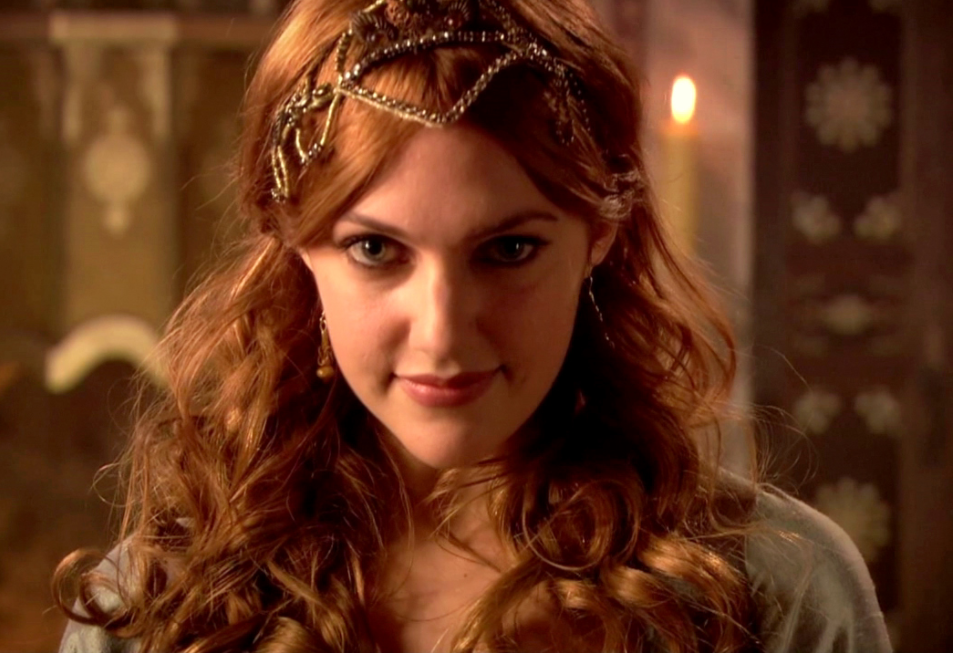 Meryem Üzerli Saç Rengi