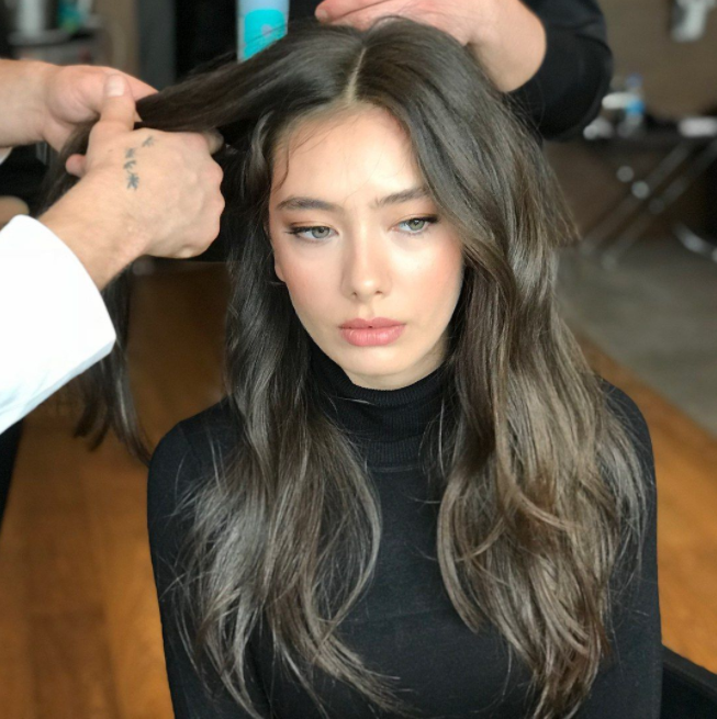 Neslihan Atagül Saç Rengi