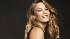 Serenay Sarıkaya Saç Rengi Nedir?
