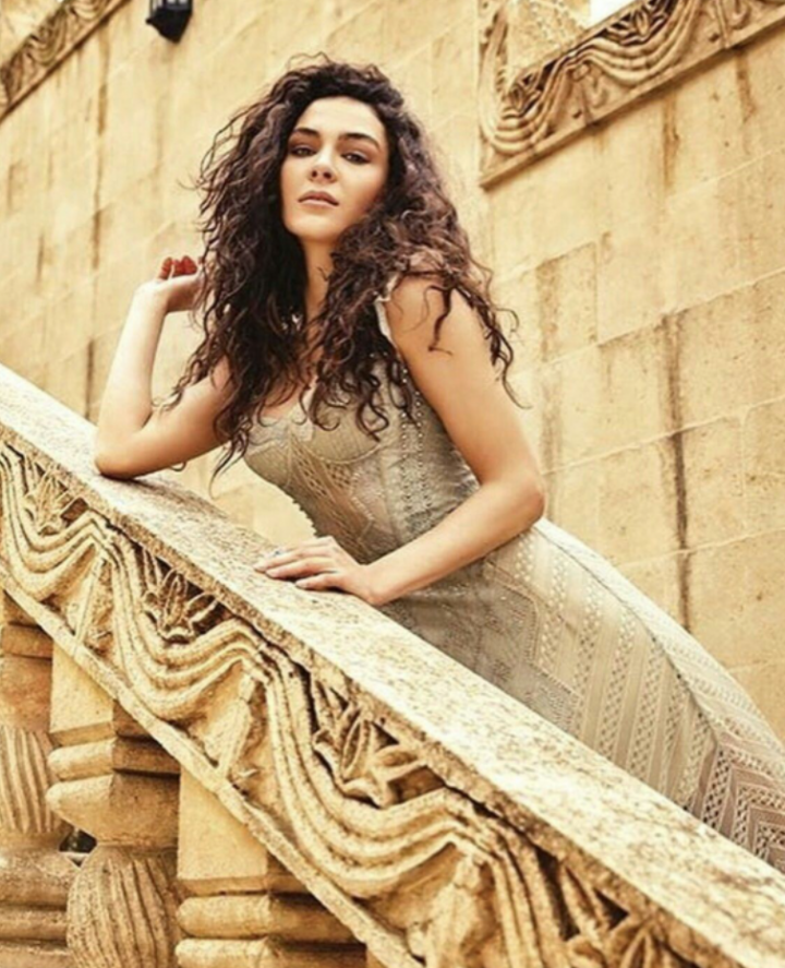 Ebru Şahin Saç Modeli