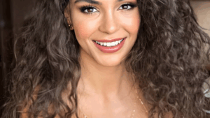 Ebru Şahin Saç Modeli